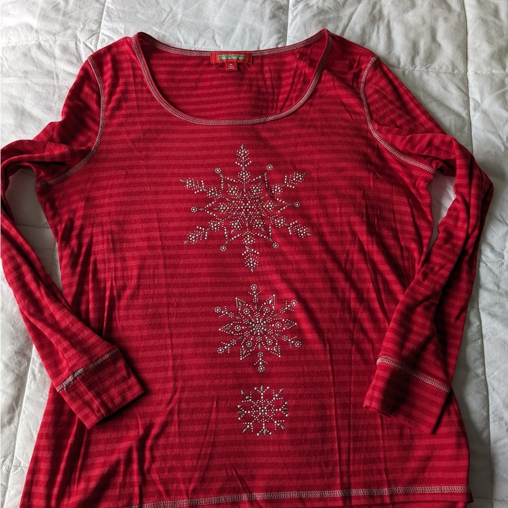 Red L/S Holiday Tee Snowflakes  XL